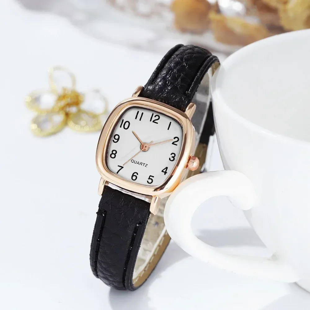 Montre minimaliste pour femme, détail du cadran