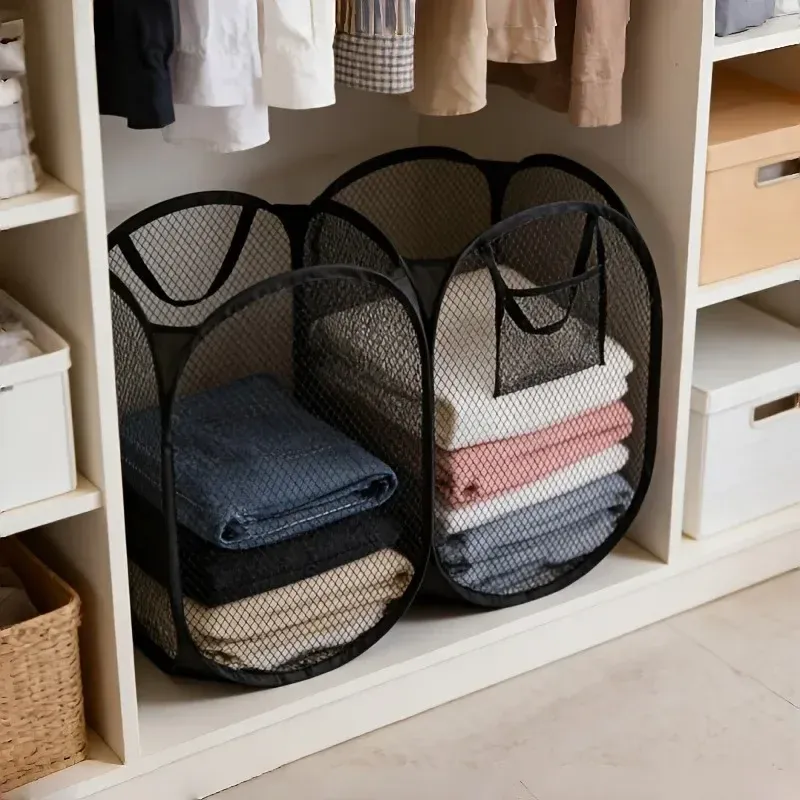 Détail de la poignée ergonomique du panier à linge