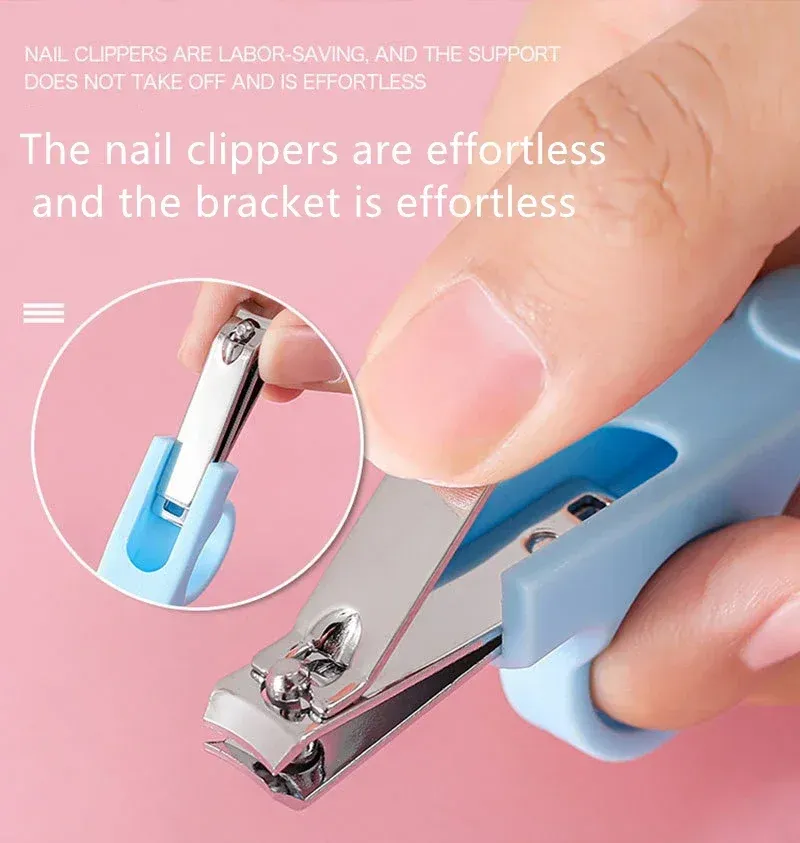 Kit de soins pour bébé 6 pièces : peigne, brosse, coupe-ongles et ciseaux 6