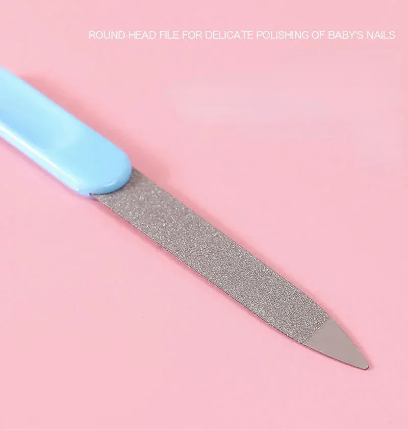 Soins quotidiens avec le kit pour bébé