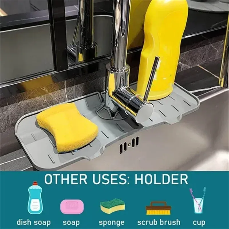 Tapis absorbant posé sur un évier de salle de bain