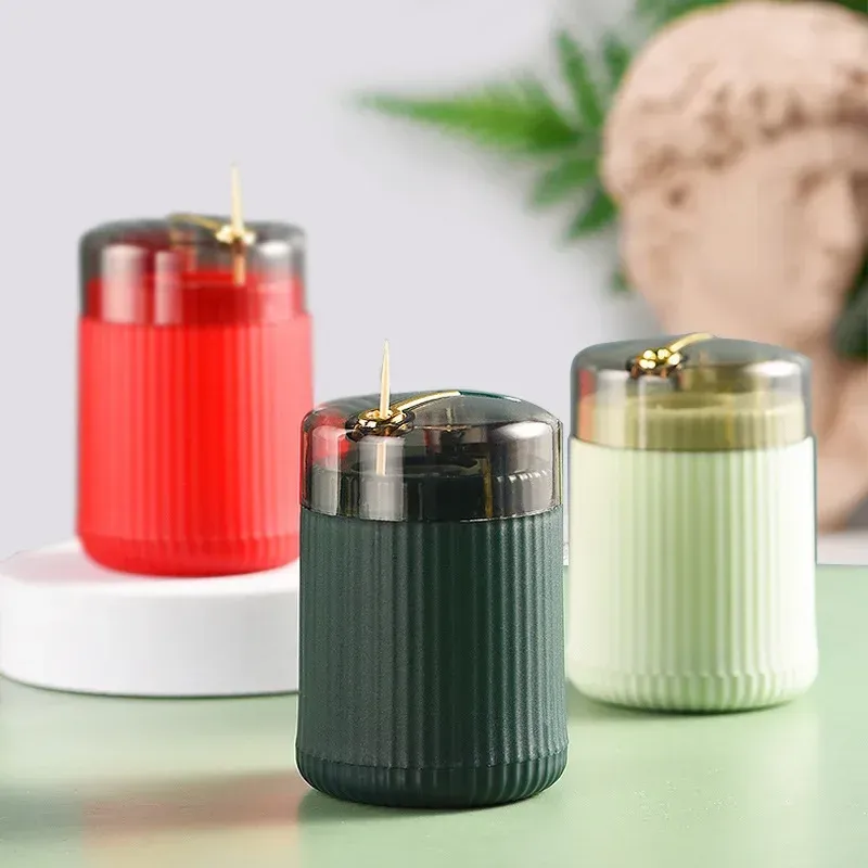 Distributeur de cure-dents pop-up portable en plastique 2