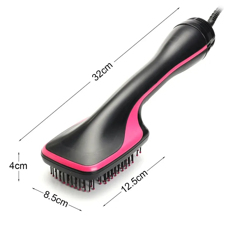 Brosse soufflante ionique en situation de coiffage