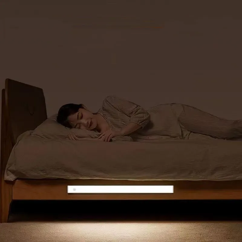 Lampe LED intelligente à capteur de mouvement, veilleuse magnétique sans fil rechargeable, auto-adhésive, pour placard et armoire 4