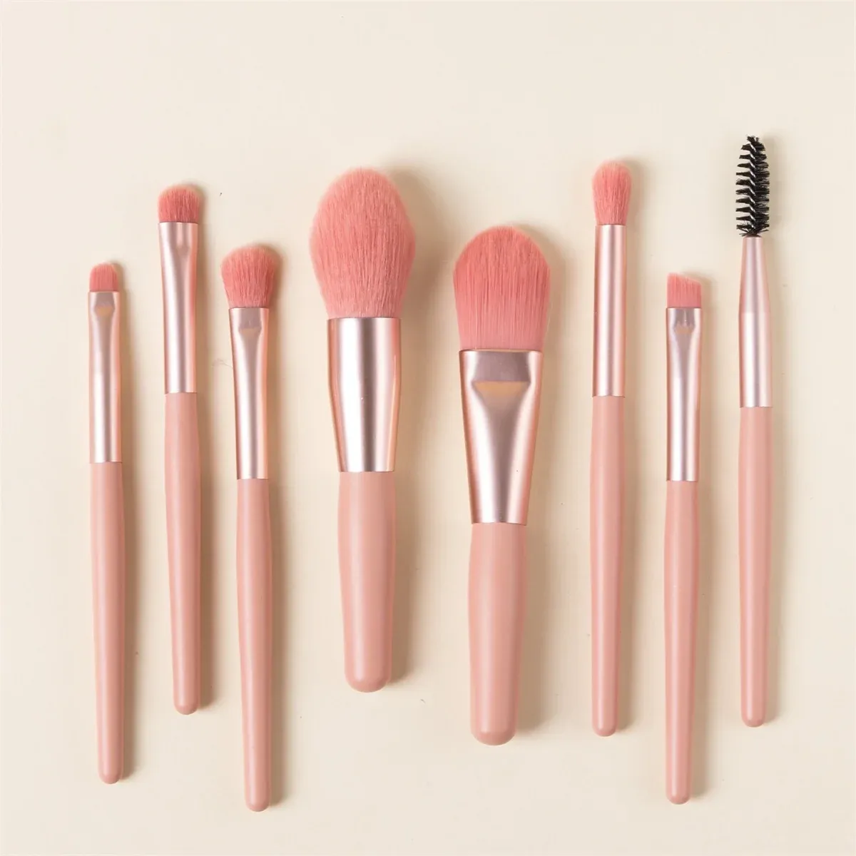 Mini ensemble de 8 pinceaux de maquillage doux et moelleux, idéal pour débutants : fond de teint, fard à joues et fard à paupières 4