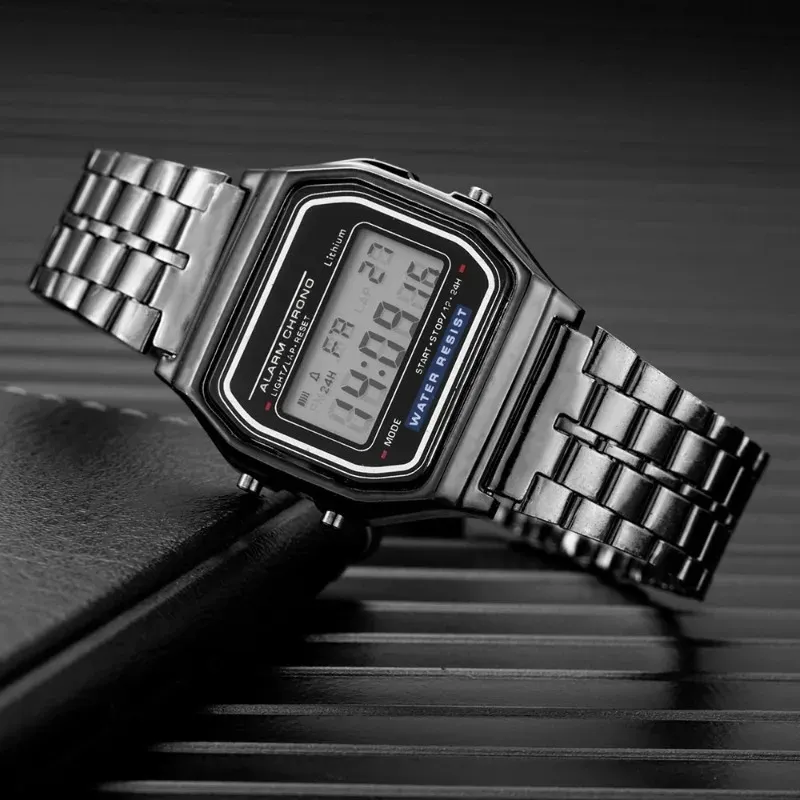 Montre numérique LED pour homme en acier inoxydable, design épuré et style business, disponible en or et argent 7