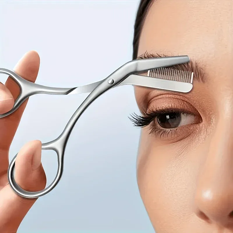 Détail des lames des ciseaux à sourcils