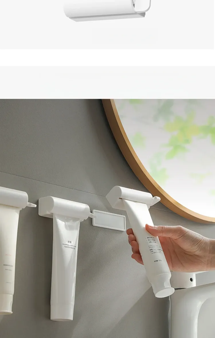 Distributeur de dentifrice mural en situation dans la salle de bain