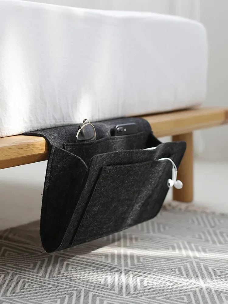 Sac de rangement suspendu en feutre pour dortoir et chambre à coucher 5