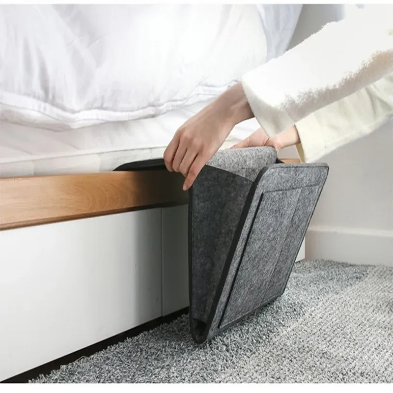Sac de rangement suspendu en feutre pour dortoir et chambre à coucher 6