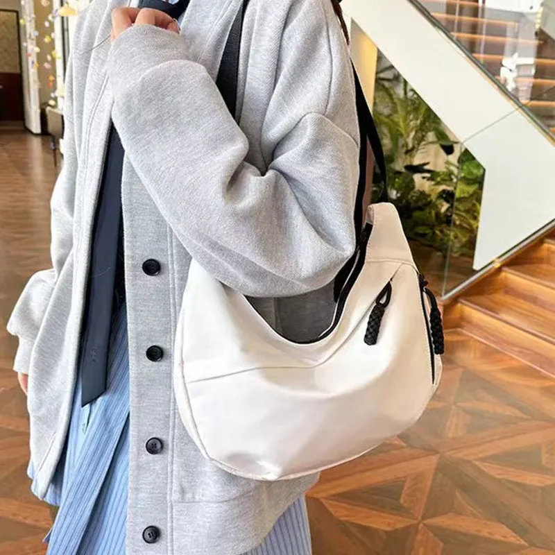 Sac hobo en nylon, vue finale