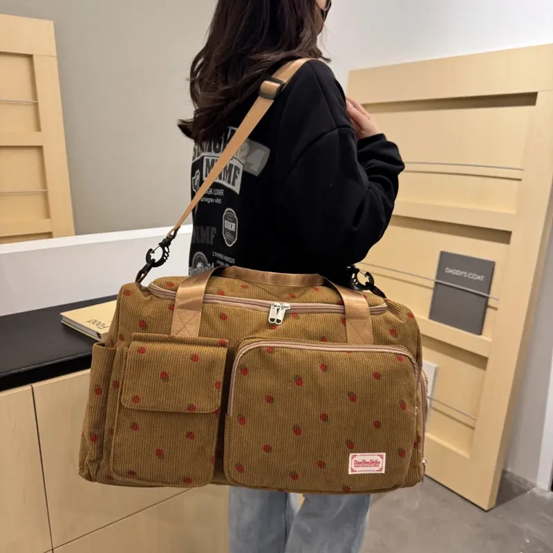 Sac en velours côtelé, poches intérieures