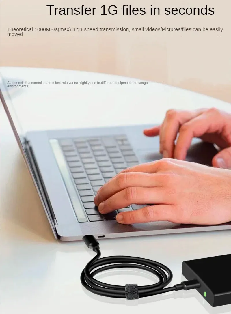 Câble USB utilisé avec un appareil mobile