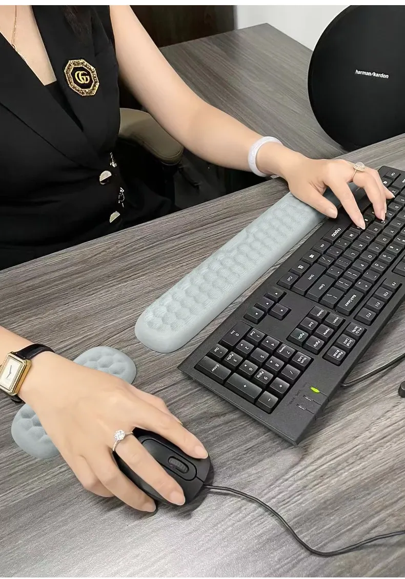 Repose-poignet ergonomique en mousse à mémoire de forme, vue détaillée 12
