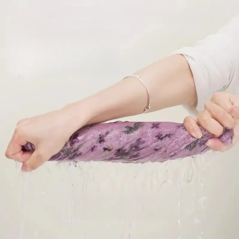Chiffons en microfibre en utilisation dans la cuisine