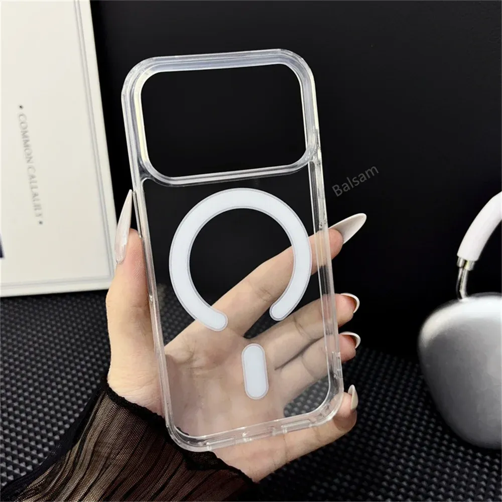 Coque transparente MagSafe en détail