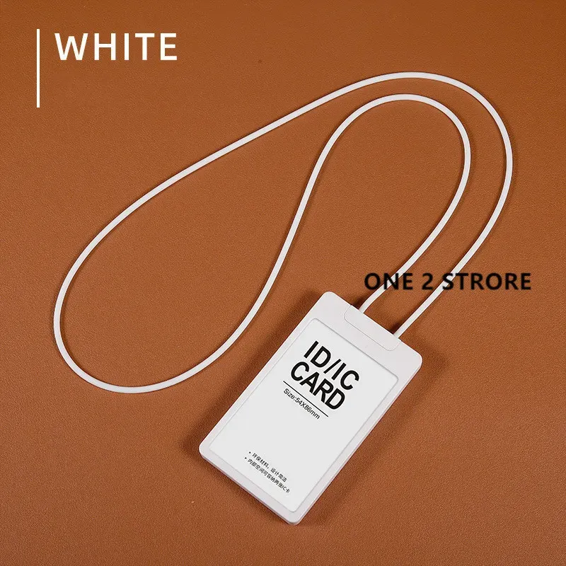 Porte-badge en silicone porté au quotidien