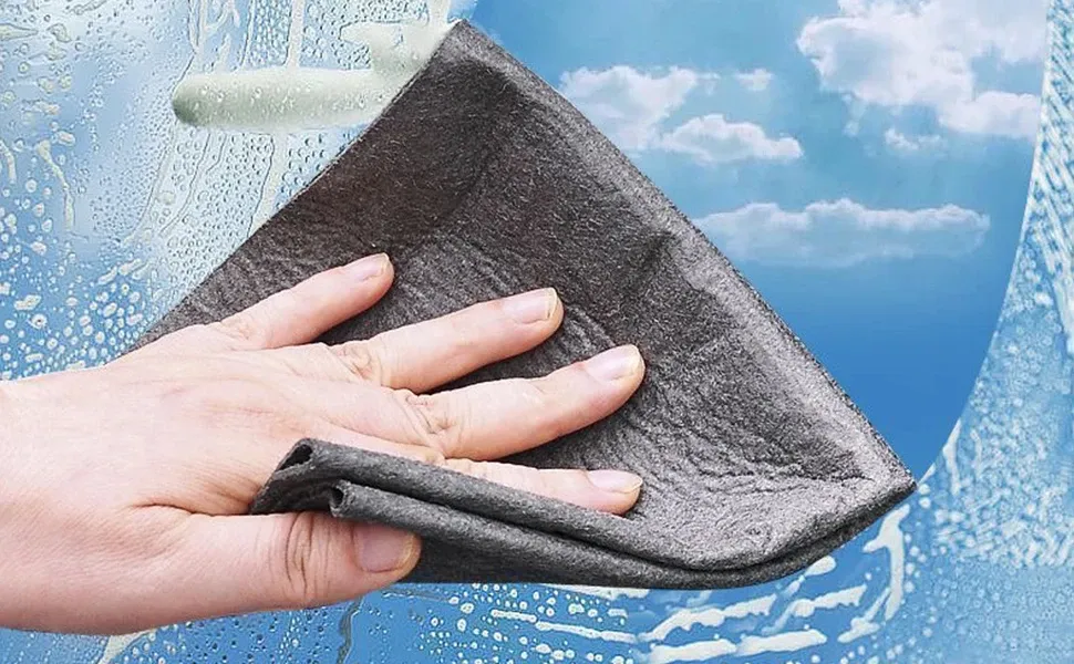 Chiffon magique en microfibre pour vitres