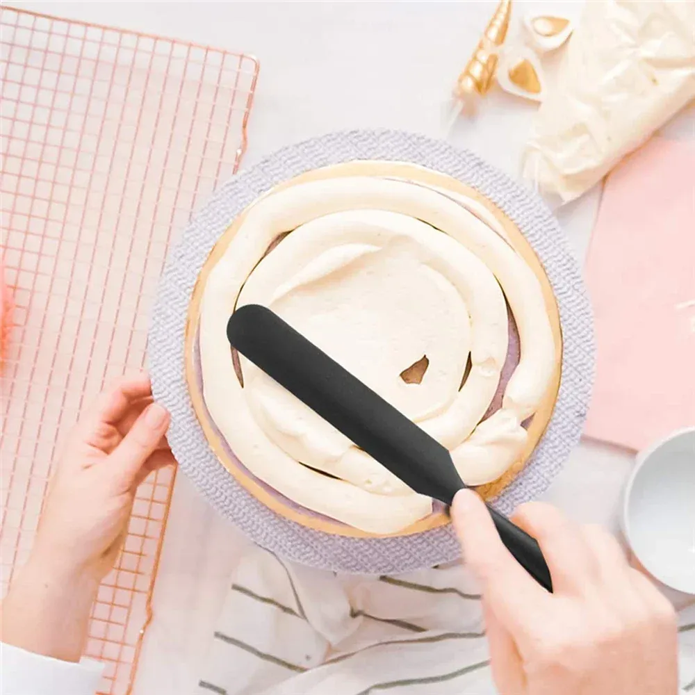 Spatules en silicone en situation de cuisine