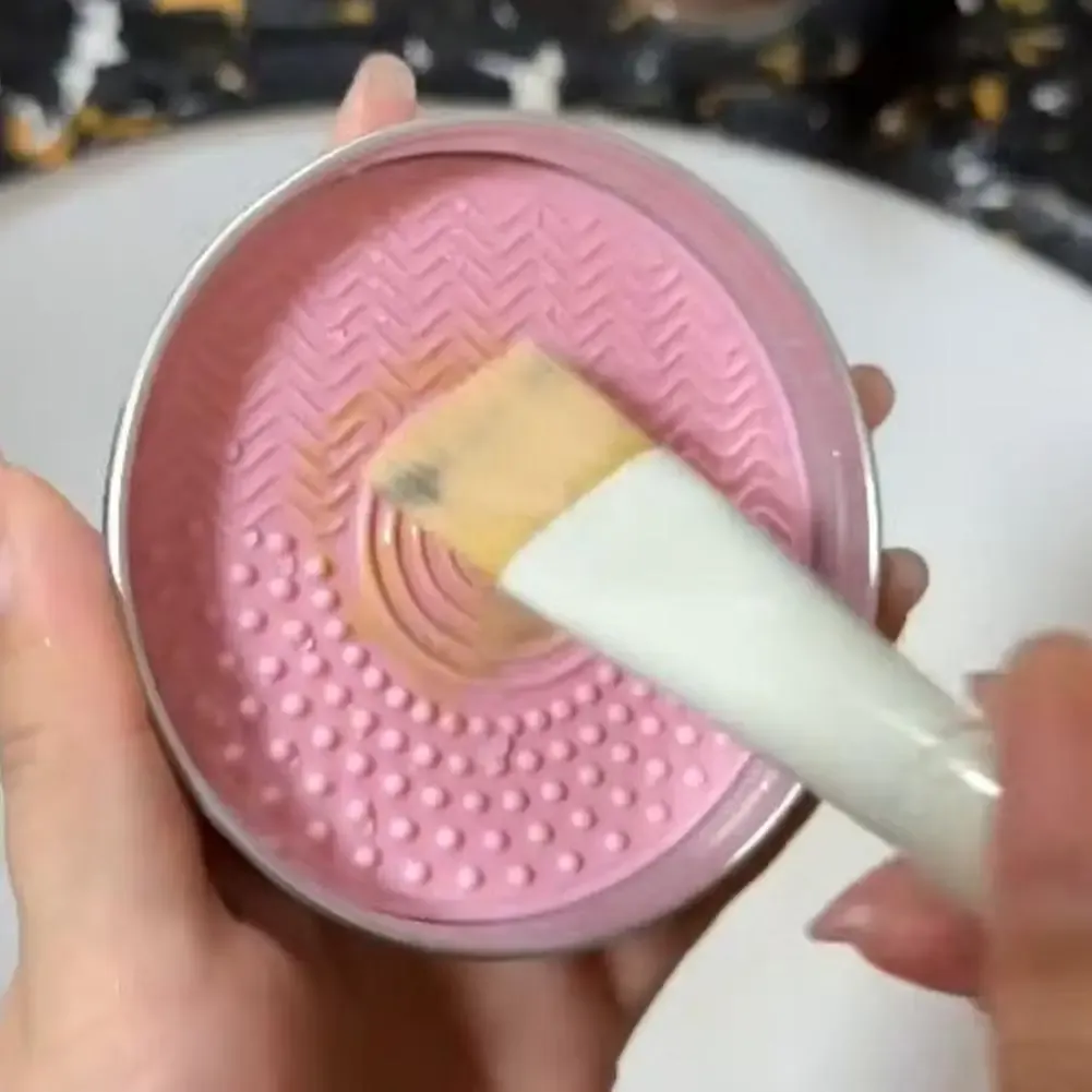 Savon nettoyant pour pinceaux de maquillage, pratique