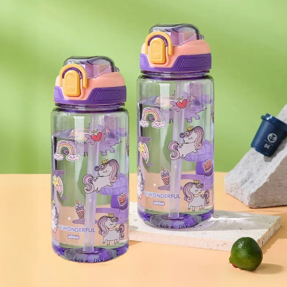 Gourde enfant en forme d'animal de dessin animé, 600 ml, avec paille et fermeture de sécurité anti-fuite, pour le camping et les voyages 7