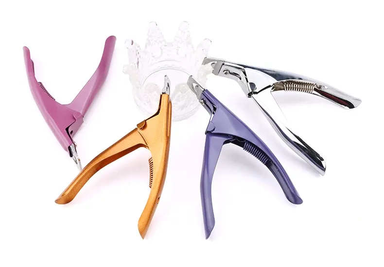 Coupe-ongles coloré, design moderne