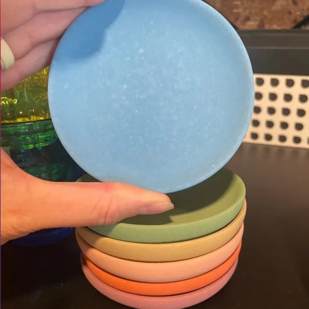 Moule circulaire en silicone dans son univers créatif
