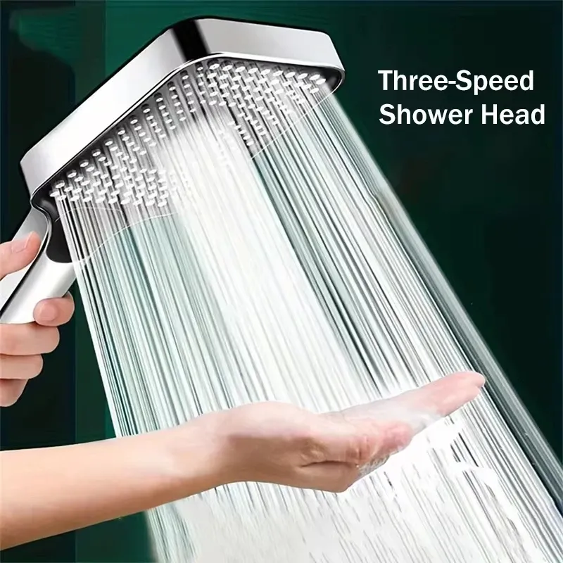 Pommeau de douche, vue rapprochée
