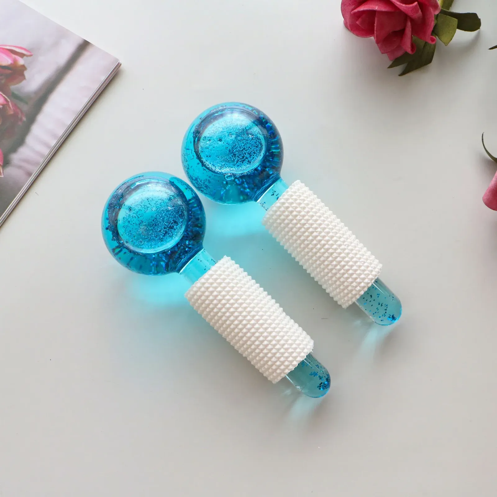 Rouleau à glace pour le visage, design élégant