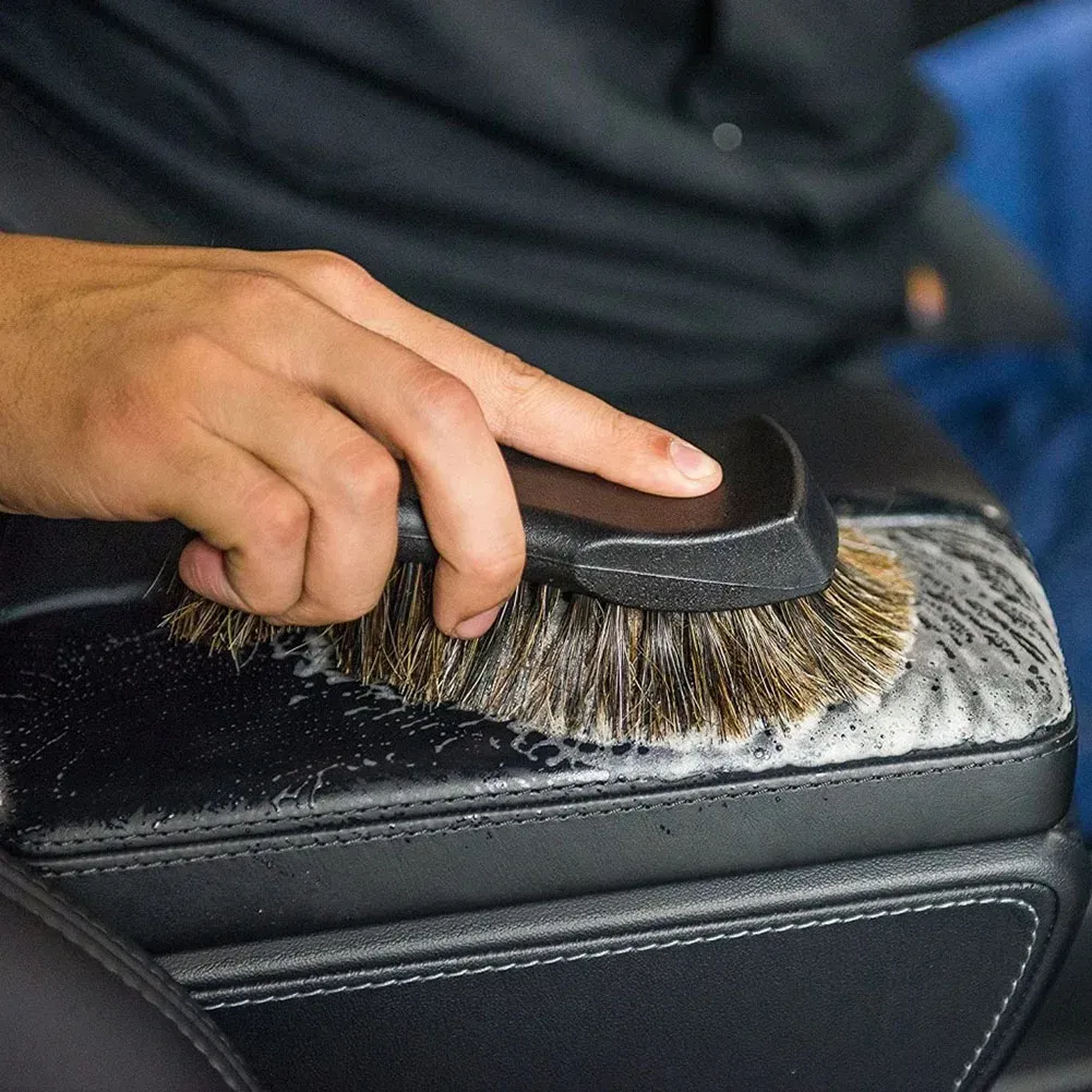 Brosse de nettoyage pour habitacle