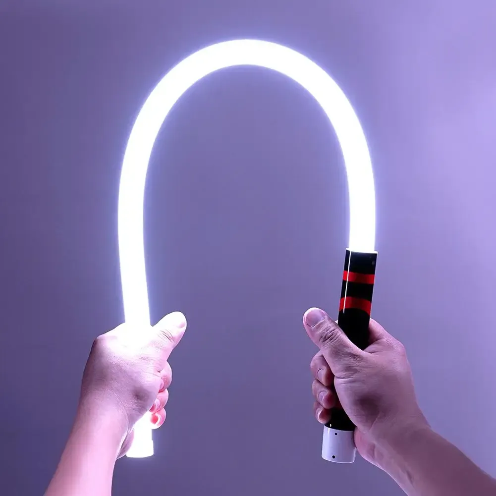 Lampe LED flexible pour interventions en extérieur