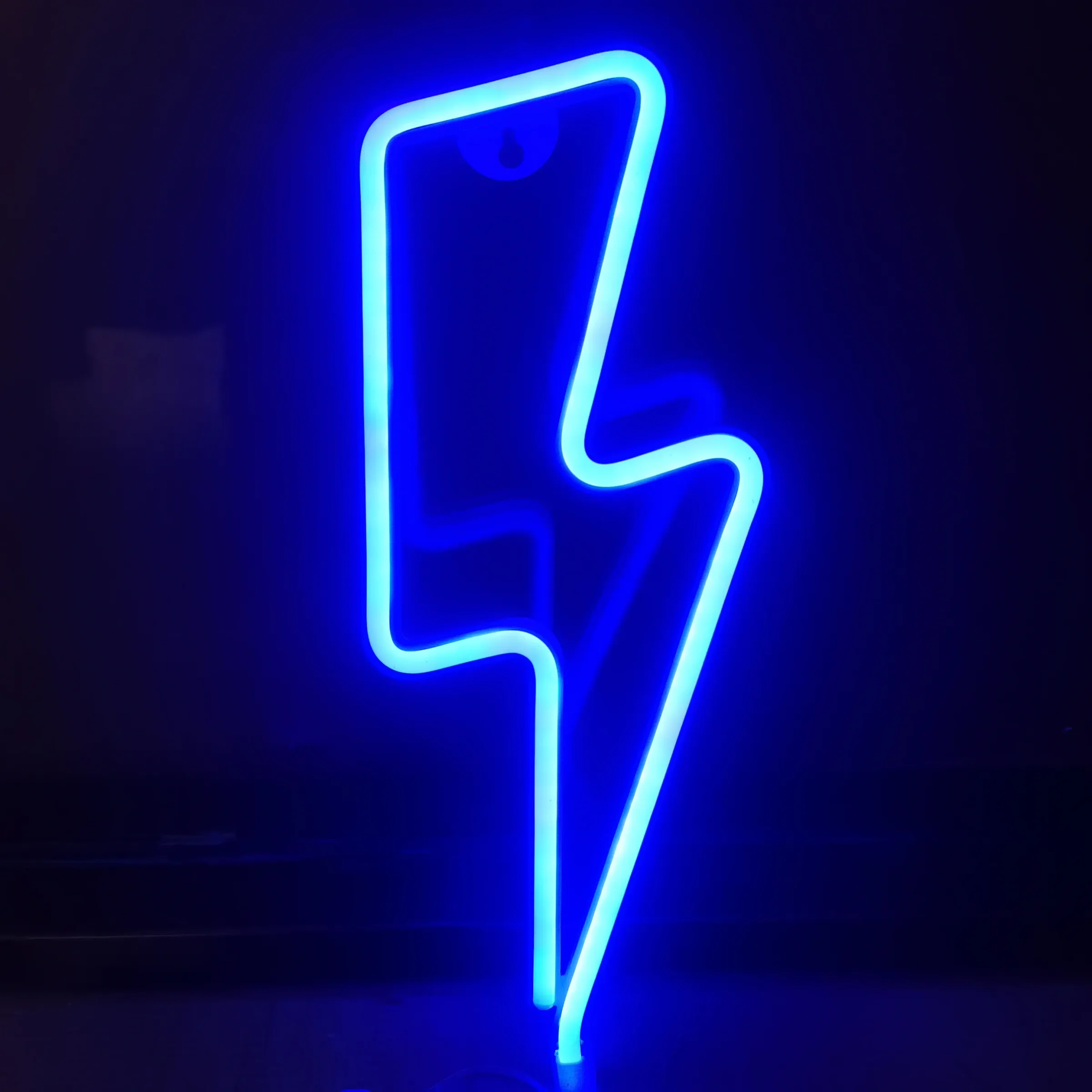 Enseigne néon LED avec alimentation USB/batterie, décoration murale pour bar, chambre, salle de jeux et mariage, idéale comme cadeau de Noël, éclairage personnalisable 32