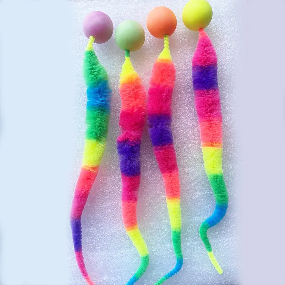 Jouet interactif pour chat en forme de cornichon avec boule rebondissante colorée 8