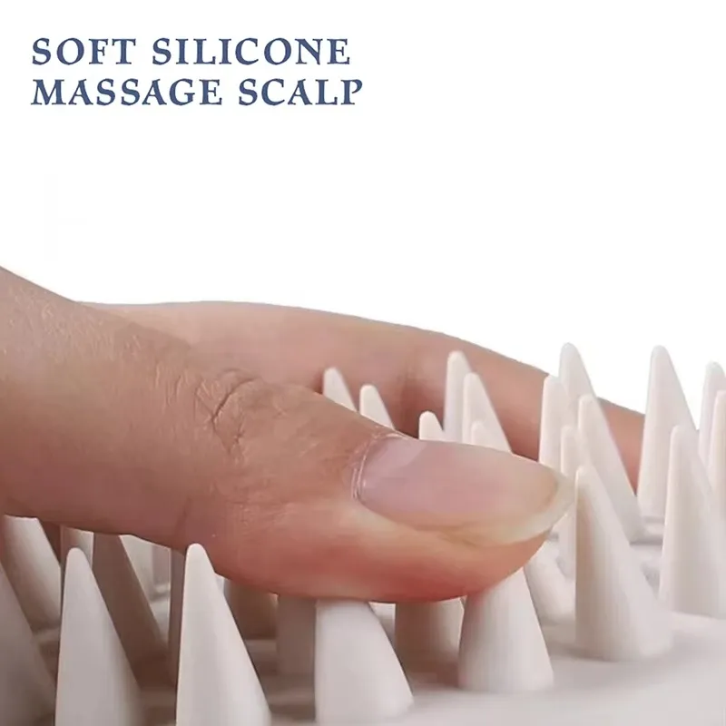 Brosse de massage sous l'eau