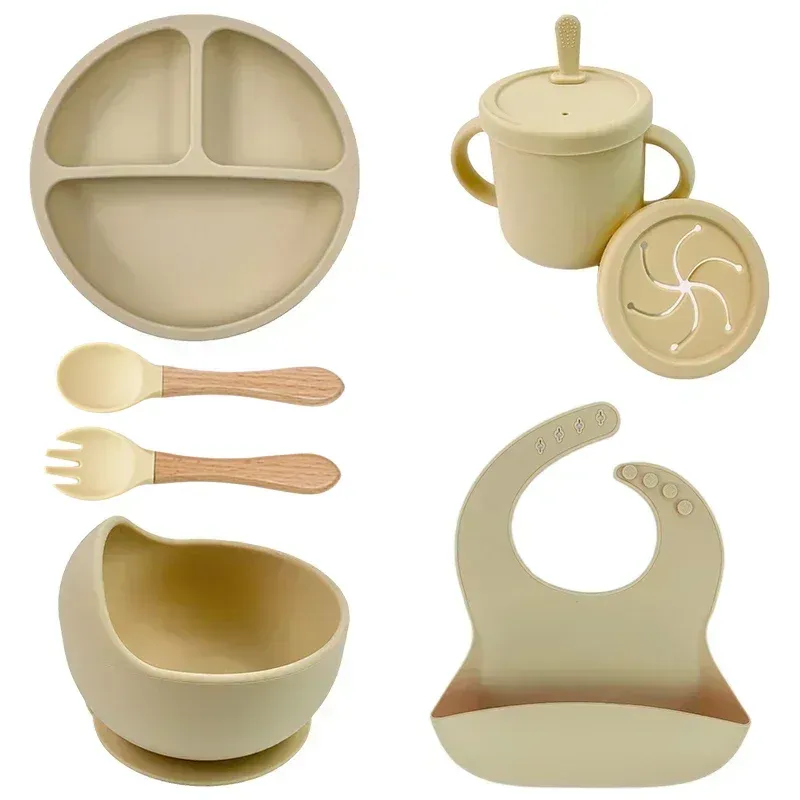 Ensemble de vaisselle en silicone de qualité alimentaire pour enfants, comprenant bol d'alimentation pour bébé, assiette à ventouse, tasse à paille, cuillère et fourchette en bois, vaisselle pour tout-petits 11