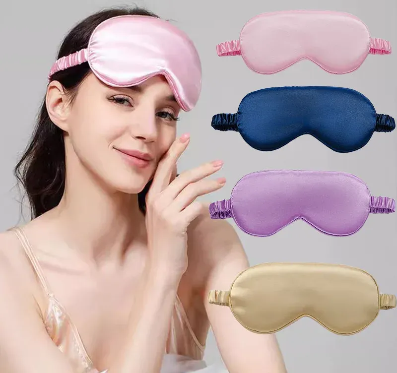 Masque de sommeil en soie imitée, vue de détail