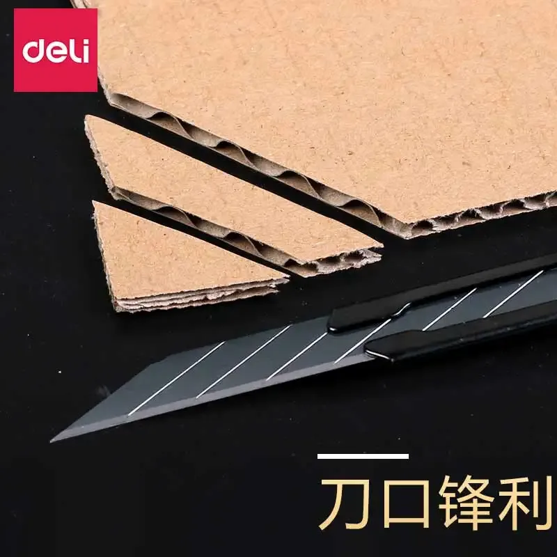 Couteau utilitaire noir Deli, finition et ergonomie