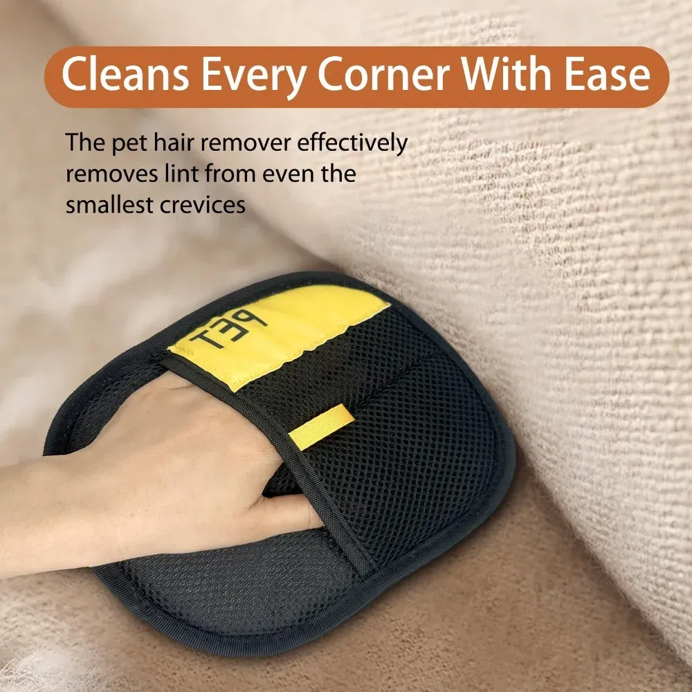 Gant anti-poils pour animaux, utilisation sur canapé
