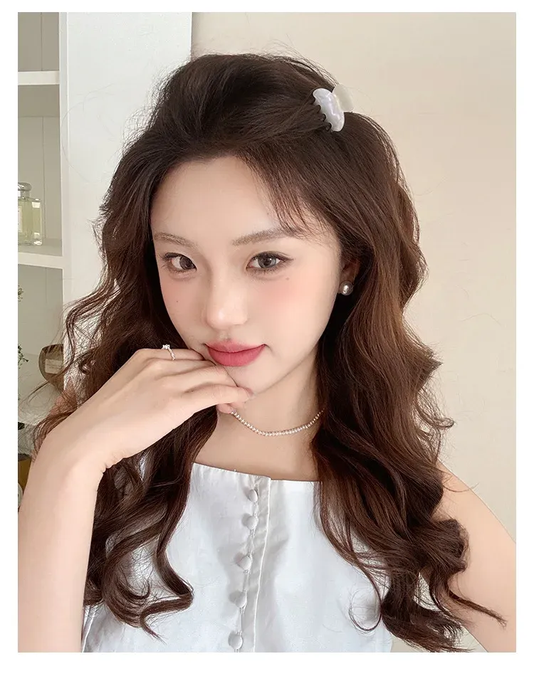 Style inspiré avec pinces à cheveux