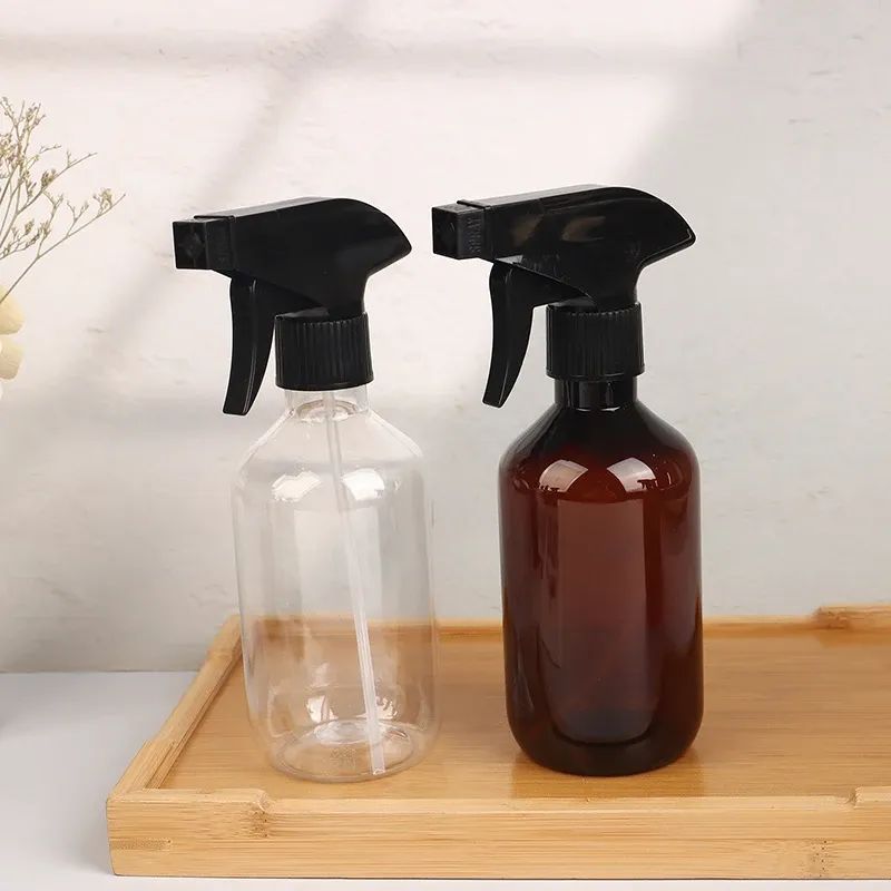 Flacon pulvérisateur pour les soins du visage et des cheveux
