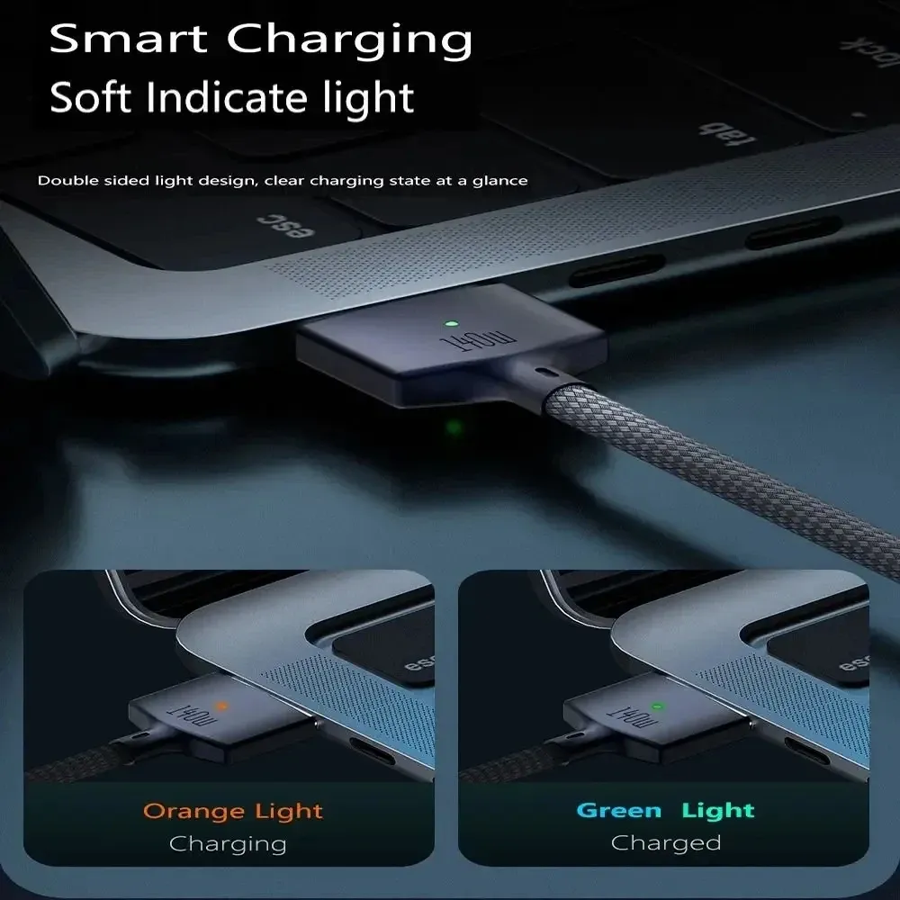 Câble de charge USB-C branché sur un MacBook