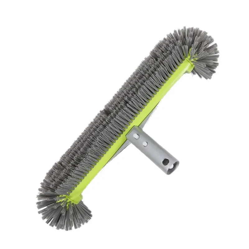 Détail des poils semi-sphériques de la brosse de piscine