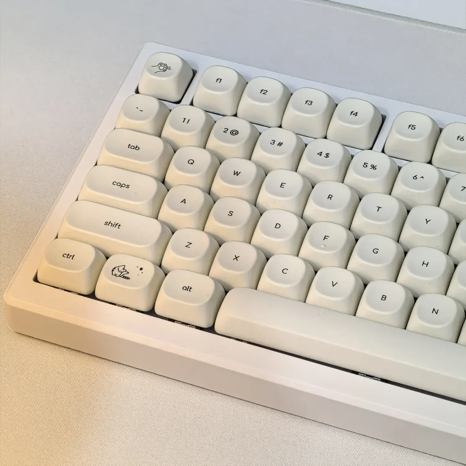 MAIMOOO Keycaps Simples Blanc Laiteux Chat Mignon 124 Touches PBT Profil MOA Personnalisé Coréen Russe Français pour Clavier Mécanique 5
