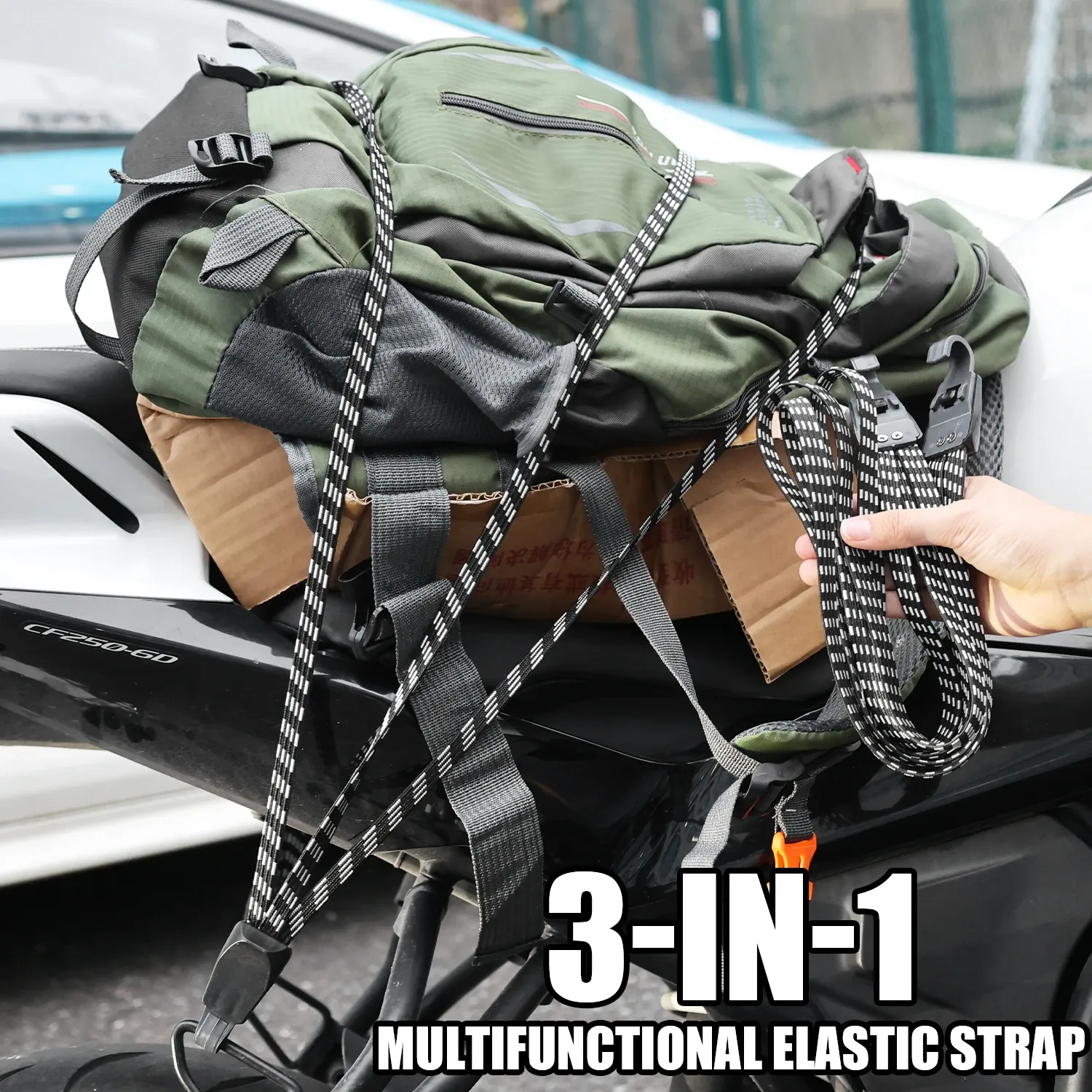 Arrimage de bagages sur moto