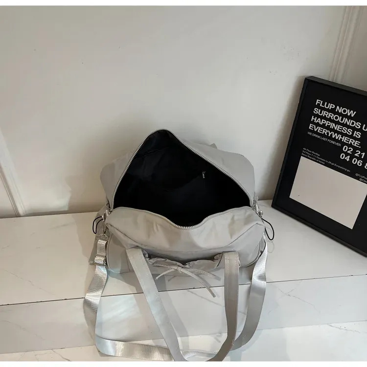Sac de voyage, vue complémentaire