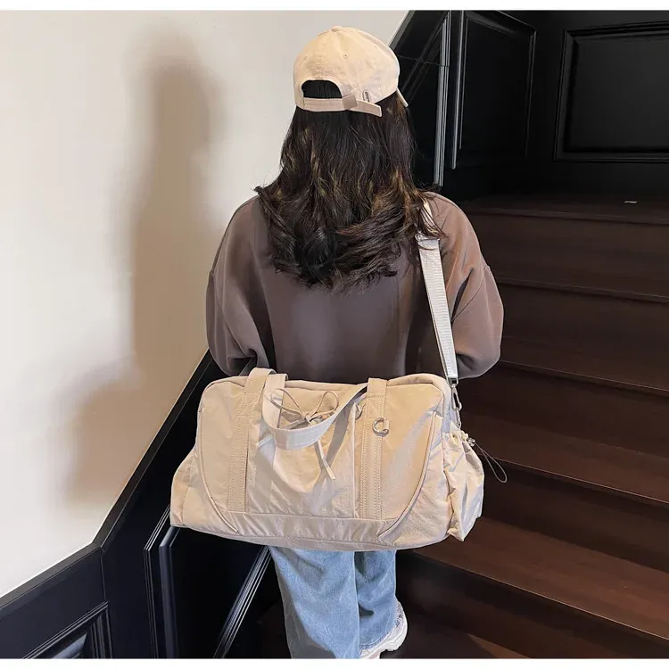 Sac de voyage, poche avant