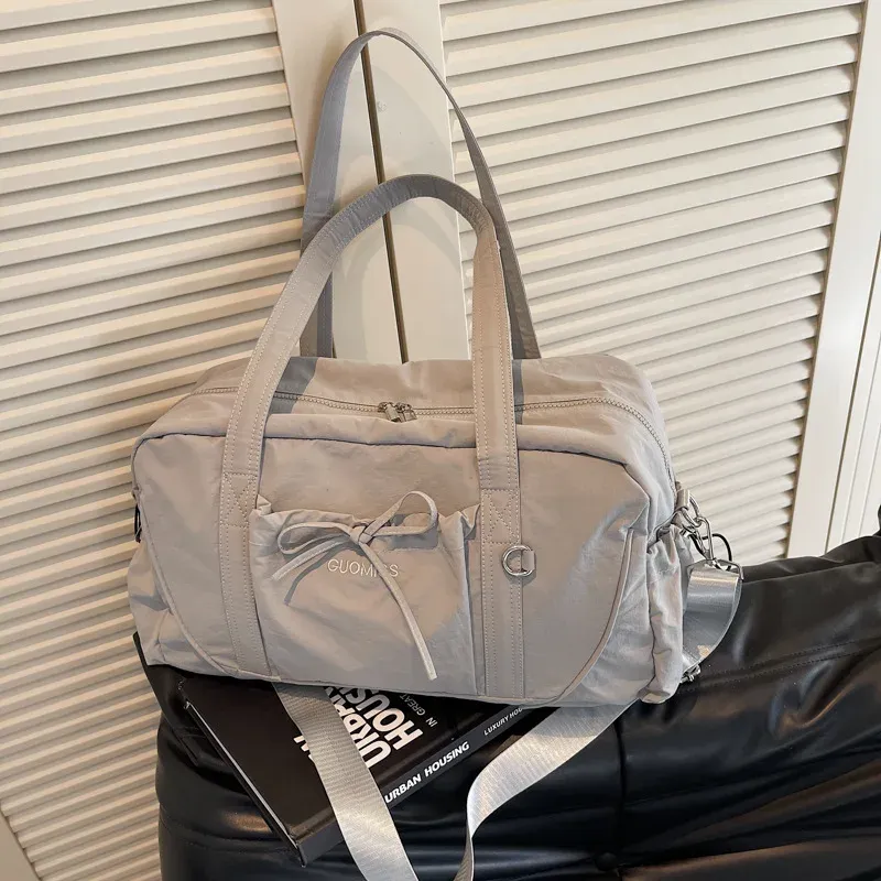 Sac de voyage grand format à bandoulière, portable, sac à bagages et de rangement, sac de sport et de fitness pour femme 10