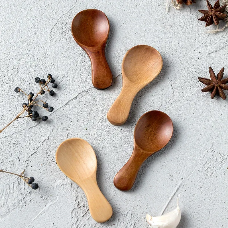 Mini cuillères en bois pour enfants, lot de 4, petites cuillères à condiments pour épices, sucre, thé et café, manche court 2