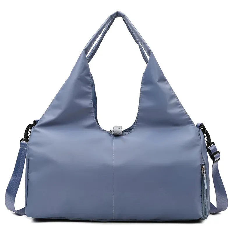 Sac de sport étanche pour femme avec compartiment séparé pour chaussures, idéal pour la natation et les voyages 9