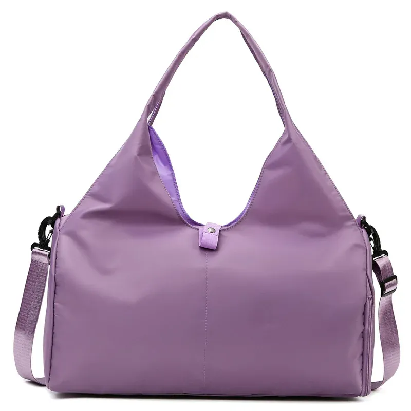 Sac de sport étanche pour femme avec compartiment séparé pour chaussures, idéal pour la natation et les voyages 8